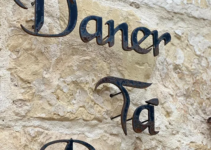 Daner Ta' Pantu House Kerċem