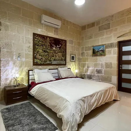 Daner Ta' Pantu House بيت للعطل *