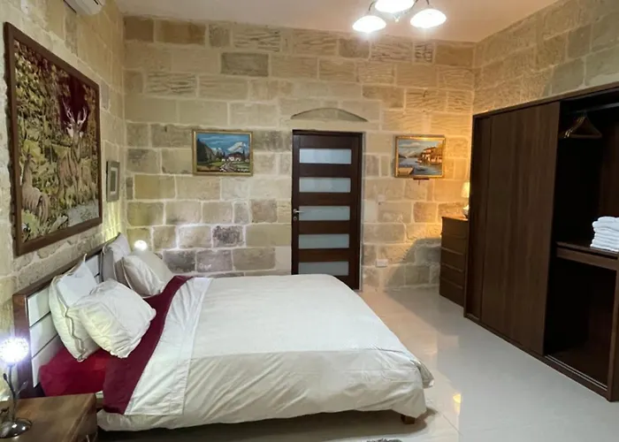Dom wakacyjny Daner Ta' Pantu House Kerċem