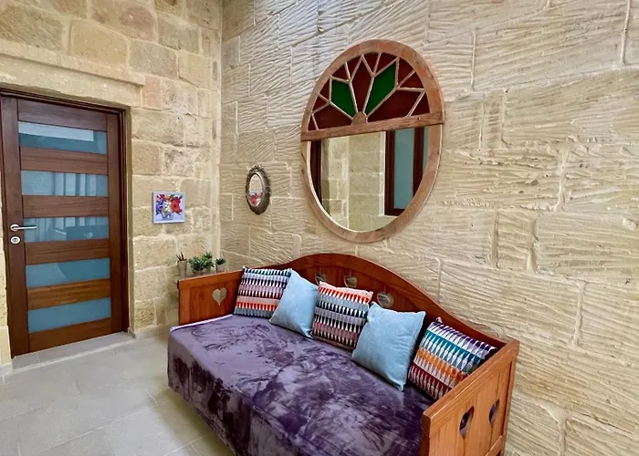 Daner Ta' Pantu House Kerċem